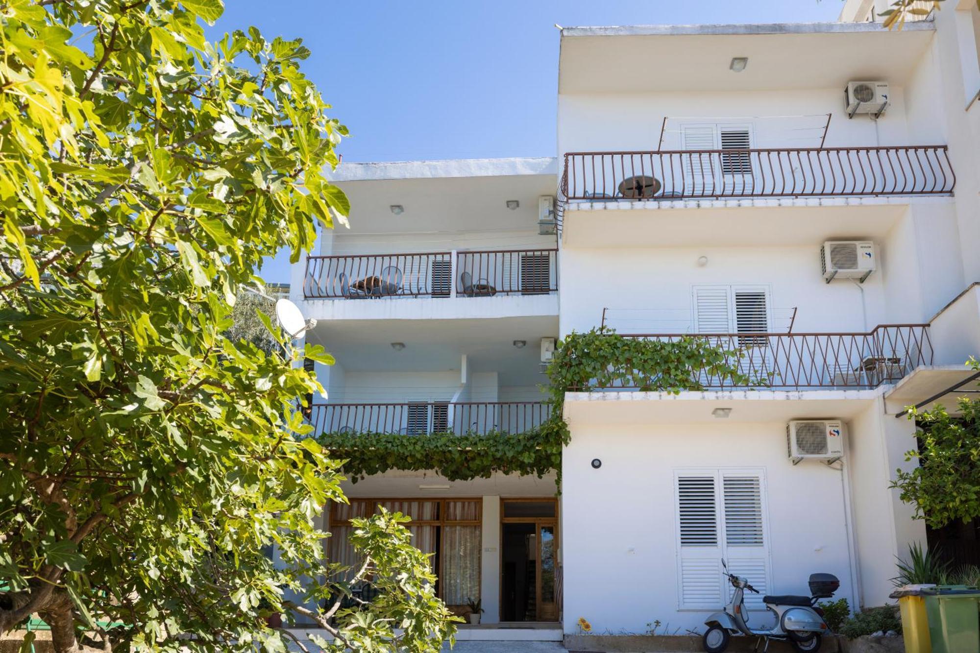 Apartmani Marta Tučepi Exterior foto